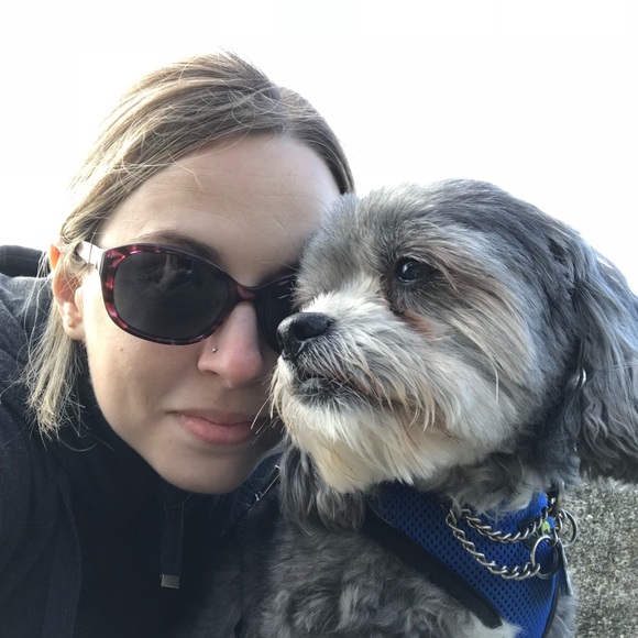 Meet your Posher, Megan - Picture 2 of 2